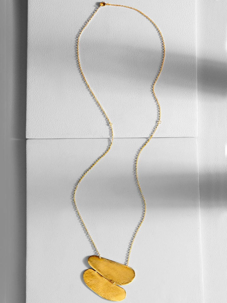Aurinda Pendant Neclace