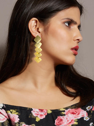 Amelia Gold Grained Drop Earrings