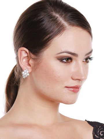 Navi Stud Earrings