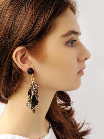 Bisa Pendant Necklace