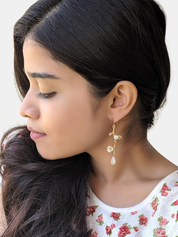 Giulia Dangler Earrings