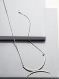 Belle semi curved necklace
