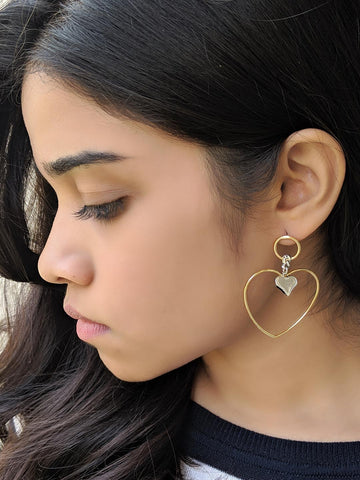 Minimal Heart Earring