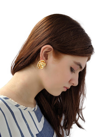 Drop Dead Gorgeous Rose Earring
