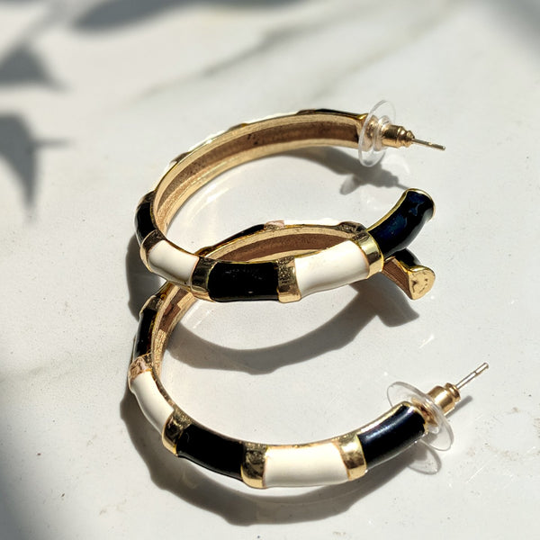Shellac Black/White Color Hoop Earring
