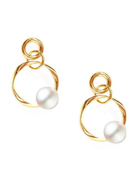 Pearls To be worn causally